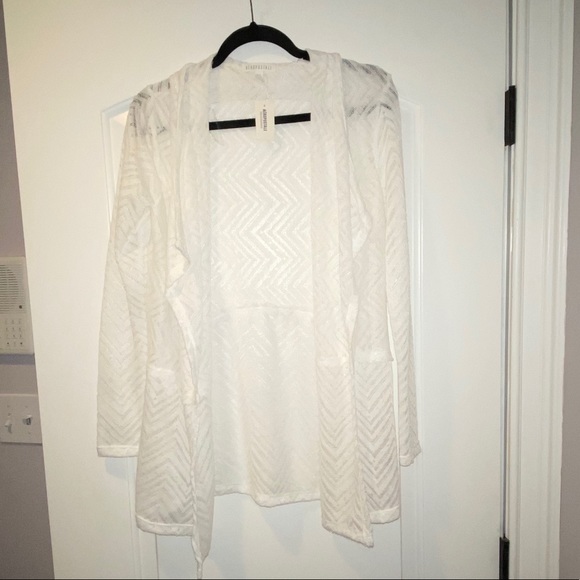 Aeropostale Sweaters - ✨3/$9 White Cardigan